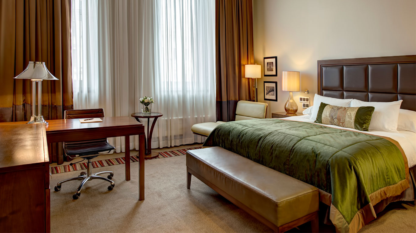 Рисунок: /blogs/executive-room-1.jpg