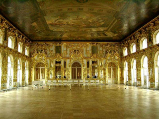 IMPERIAL RESIDENCES OF SAINT PETERSBURG