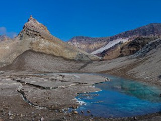 CLIMBING VOLCANO MUTNOVSKIY (1 DAY)