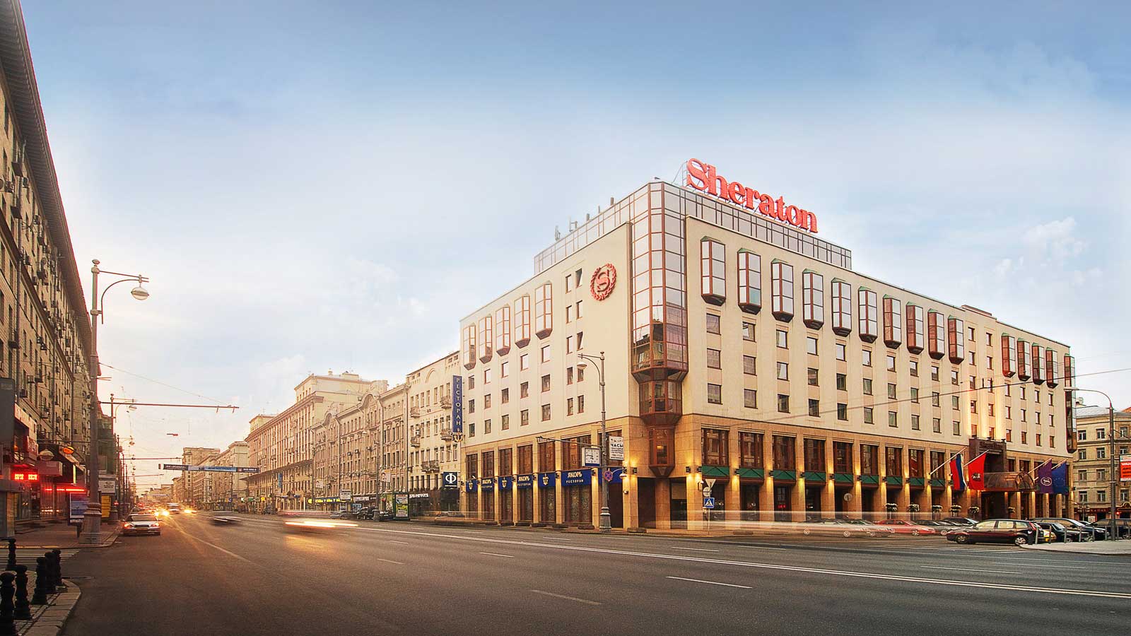 Sheraton Palace 5*