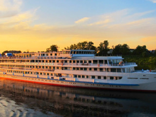 The Cruise of Friendship